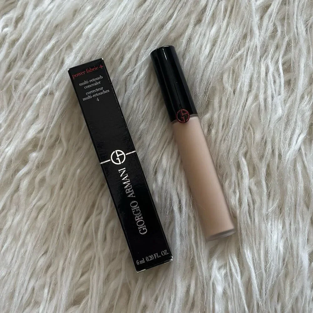 Giorgio Armani Beauty Power Fabric Concealer 4